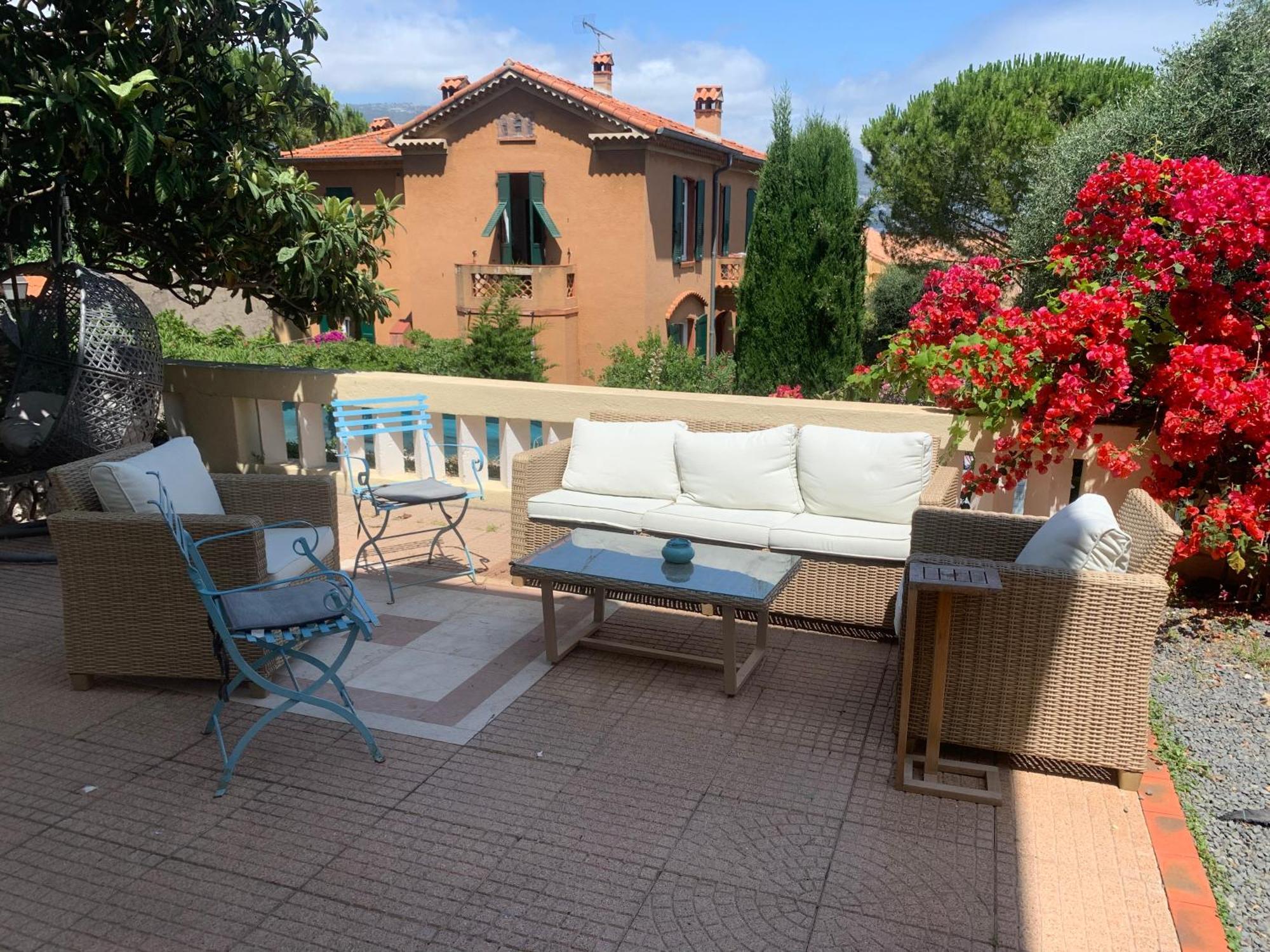 Magnifique Villa Pieds Dans L Eau Saint Jean Cap Ferrat Екстериор снимка